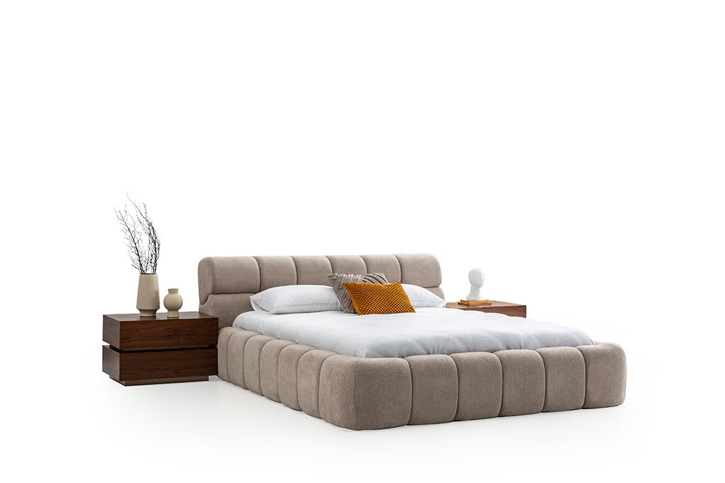 Curvy Bedstead 13