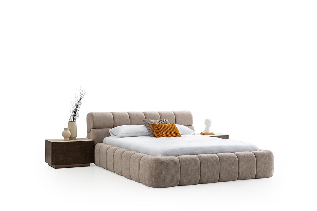 Curvy Bedstead 2