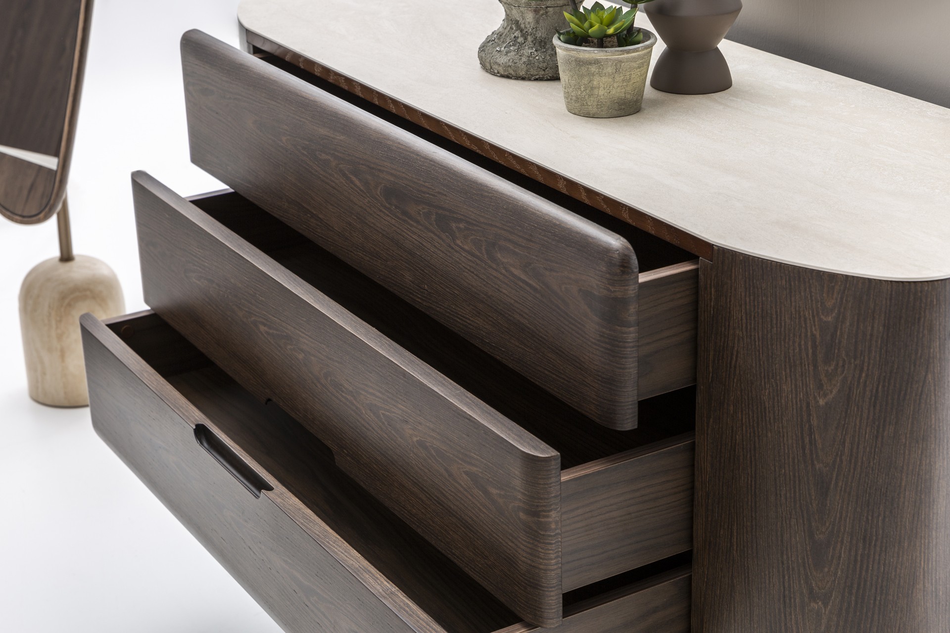 Morphose Bedroom 10