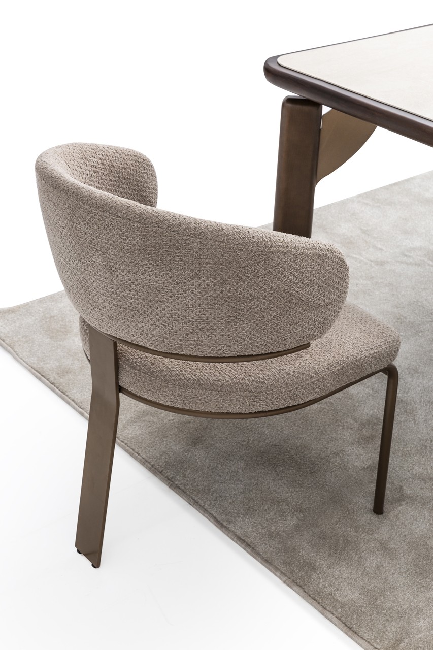 Morphose Chair 5